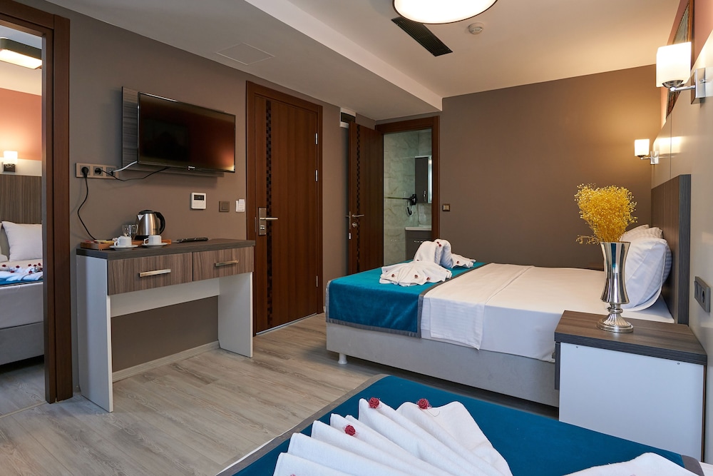 Renzo Hotel 16/38