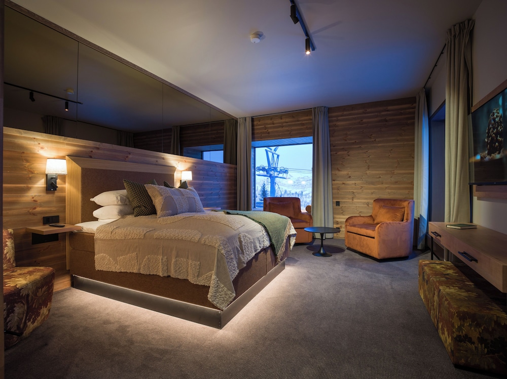 Skarsnuten Hotel 10/50