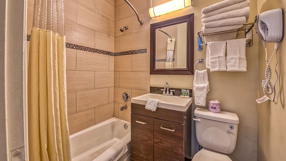 Hollywood City Inn 30/60