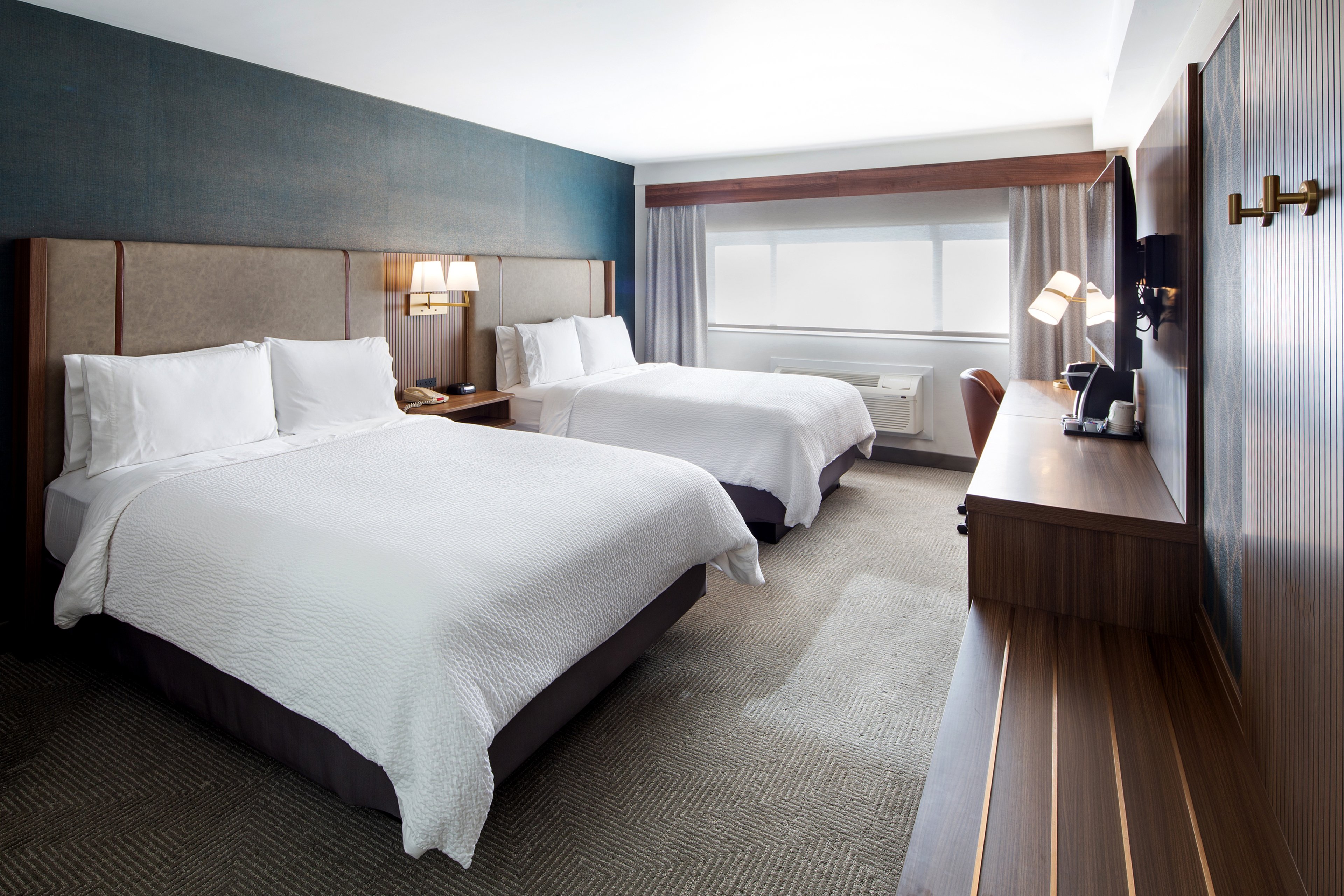 Holiday Inn Hinton 24/78