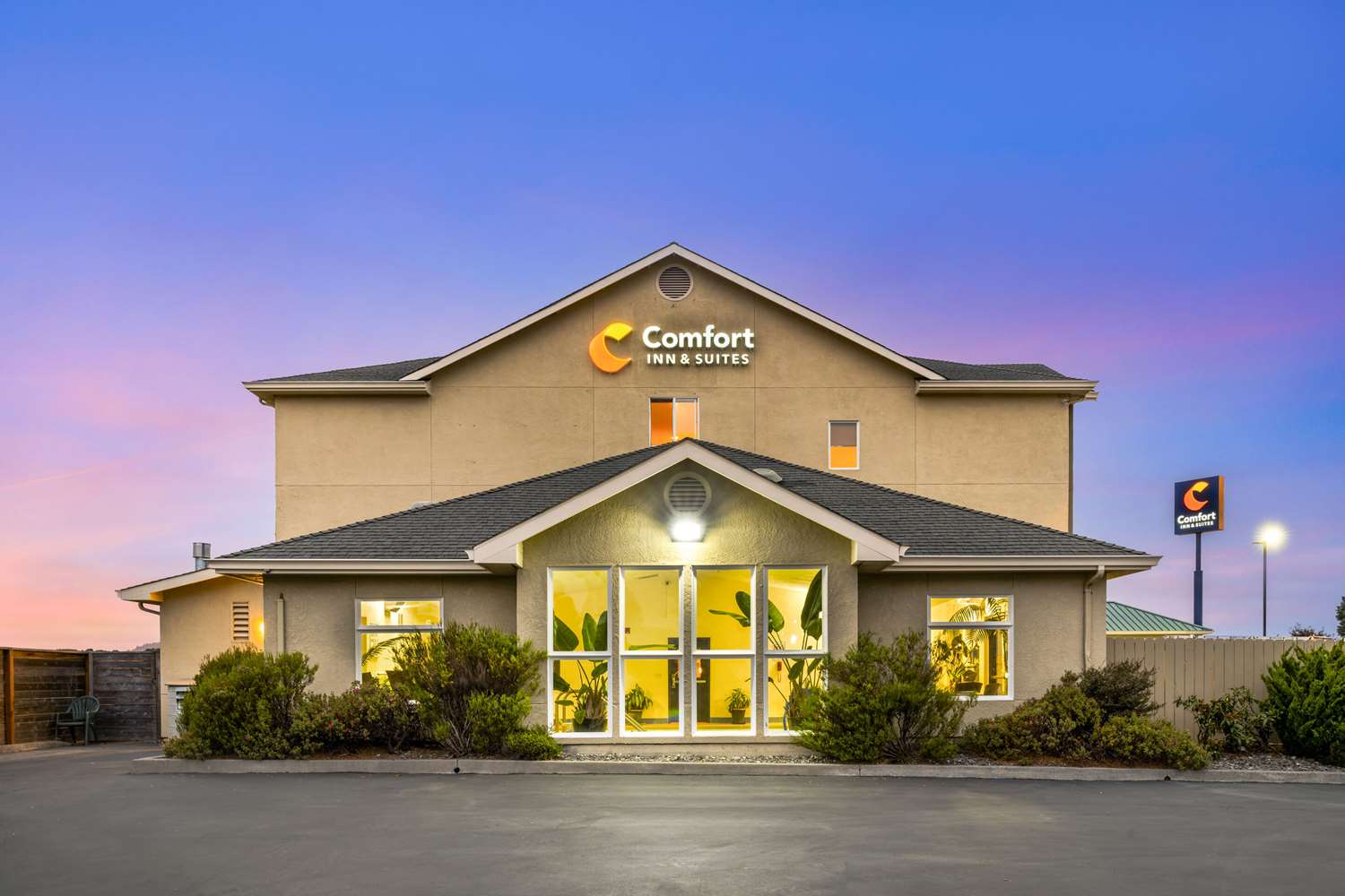 Comfort Inn & Suites Redwood Country 1/13