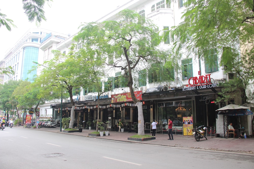 Hoa Binh Hotel 3/69