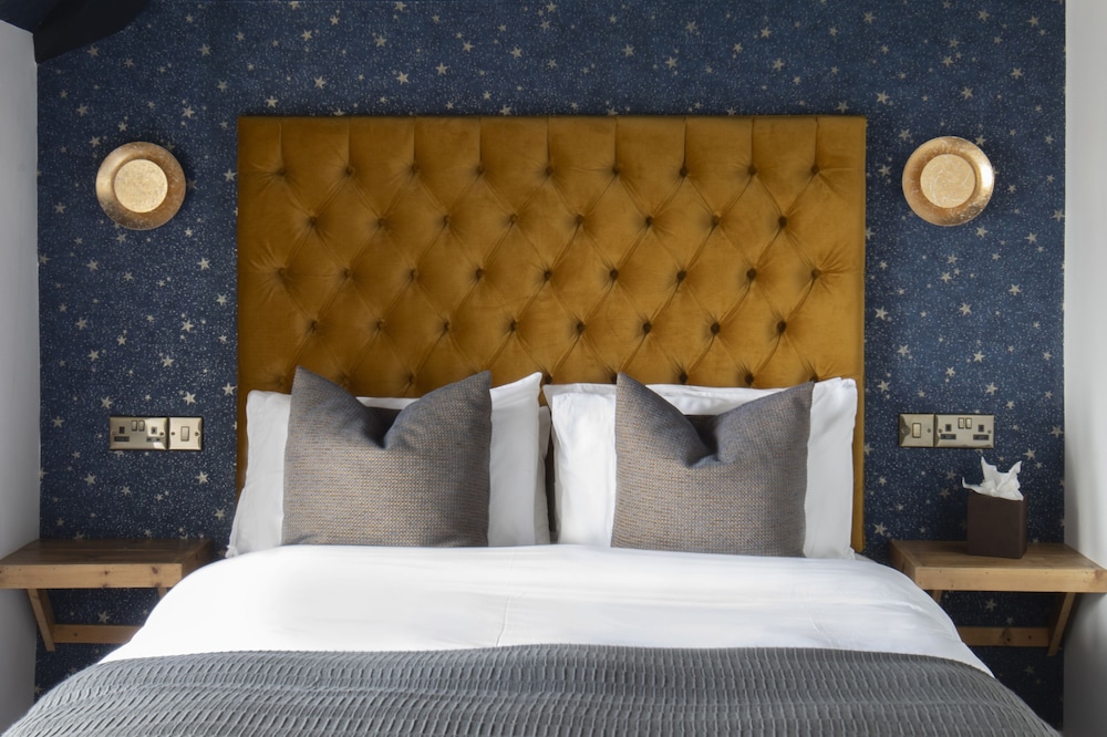 The Bath Hotel 25/61