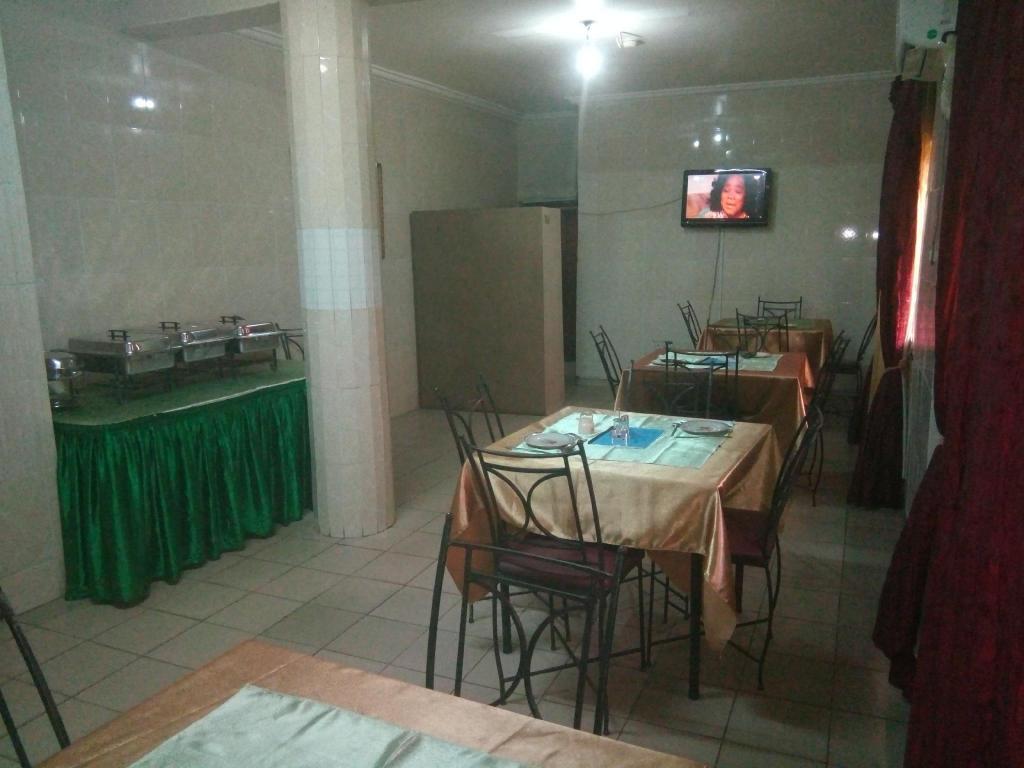 Oxford Hotel Abuja 18/22