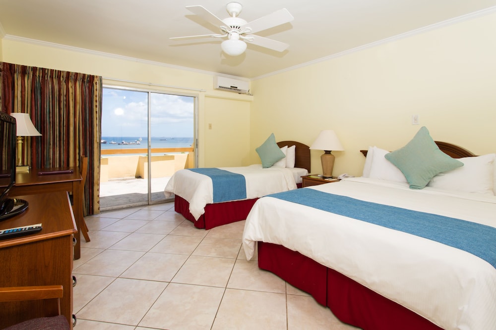 Cara Hotels Trinidad 6/44