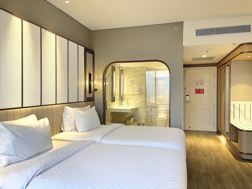 Swiss-Belhotel Solo 12/57