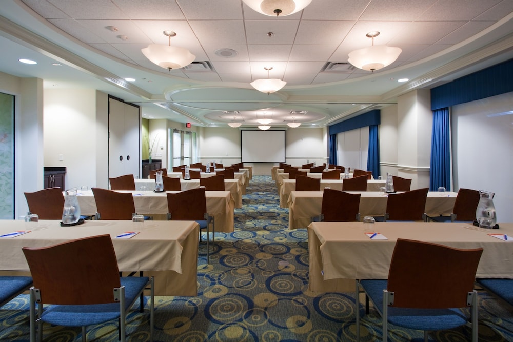 Hotel Indigo Jacksonville Deerwood Park 61/77