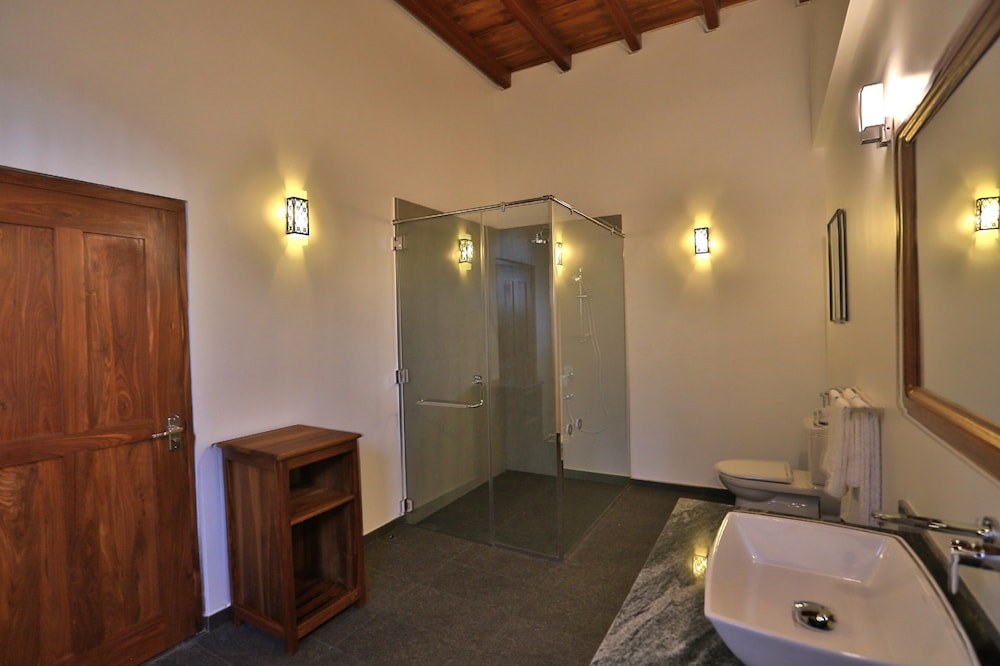 Amara Villa 46/47