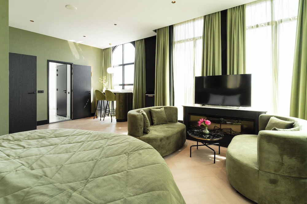 Theaterhotel de Oranjerie 39/61