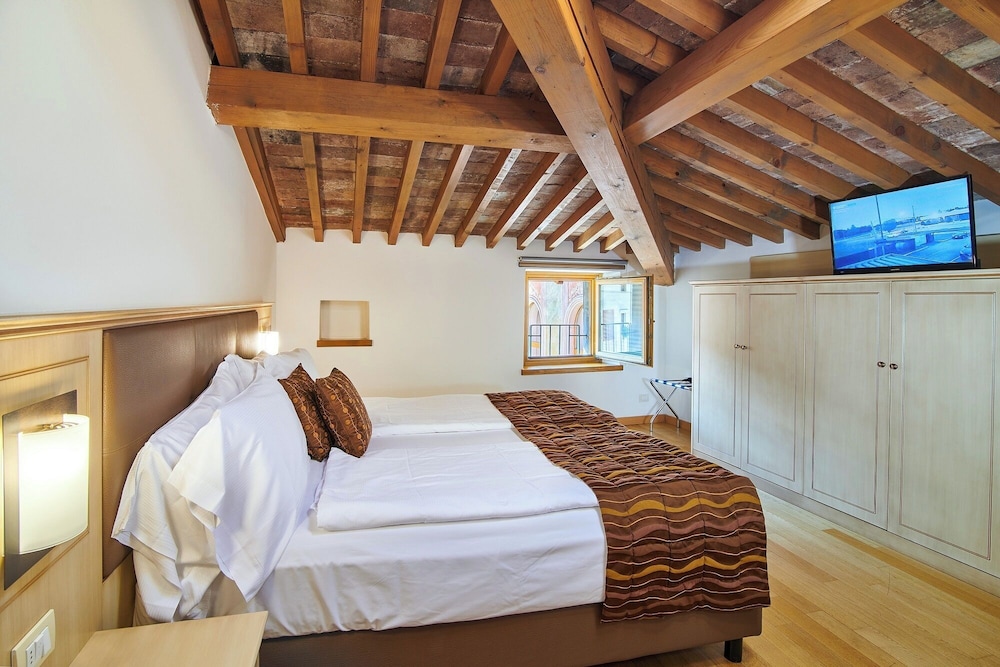 Hotel Portici (Romantik and Wellness) 19/67