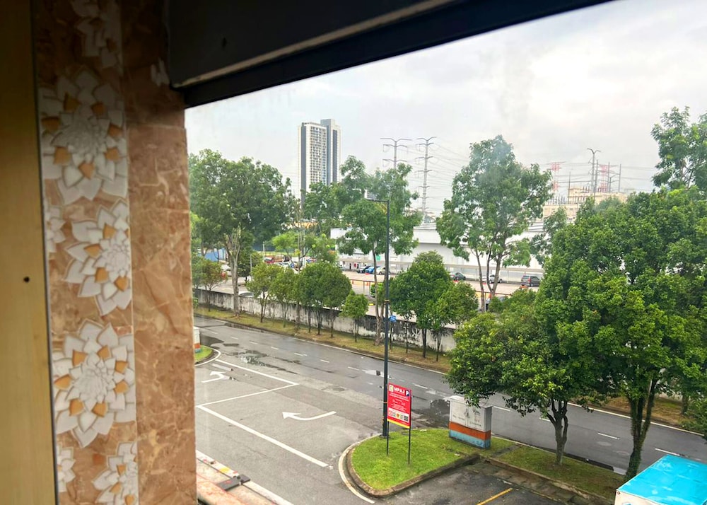 Ampang Business Hotel 39/51