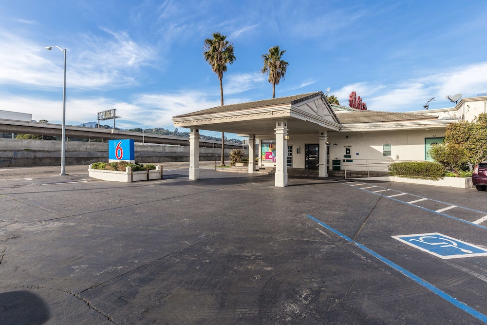 Motel6 San Rafael, CA 26/38