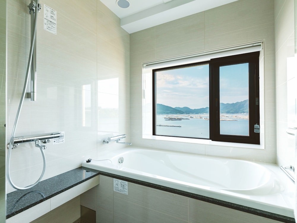 Etajimasou Hotel & SPA Hiroshima 50/50