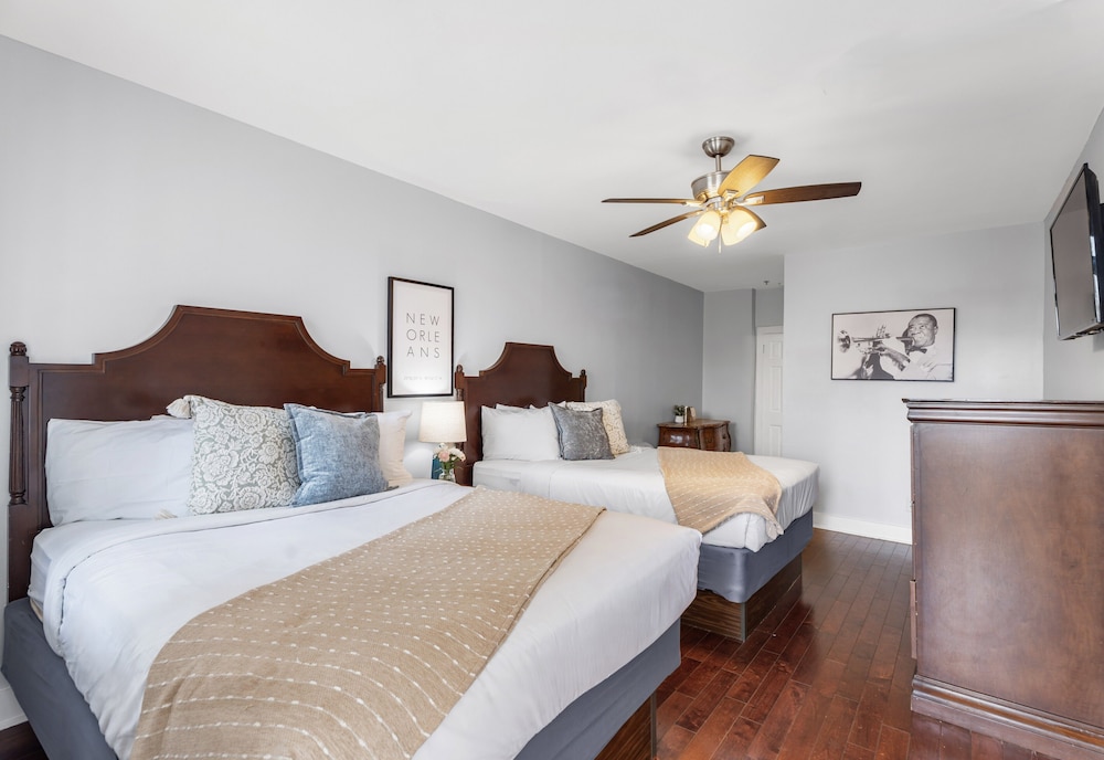 Premium, 2 Queen Beds, Hotel St Pierre French Quarter 6/8
