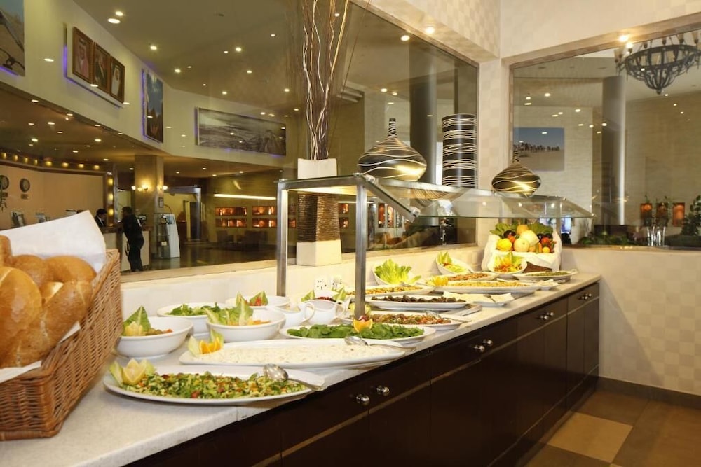 جولدن توليب حائل(Golden Tulip Hotel) 8/39