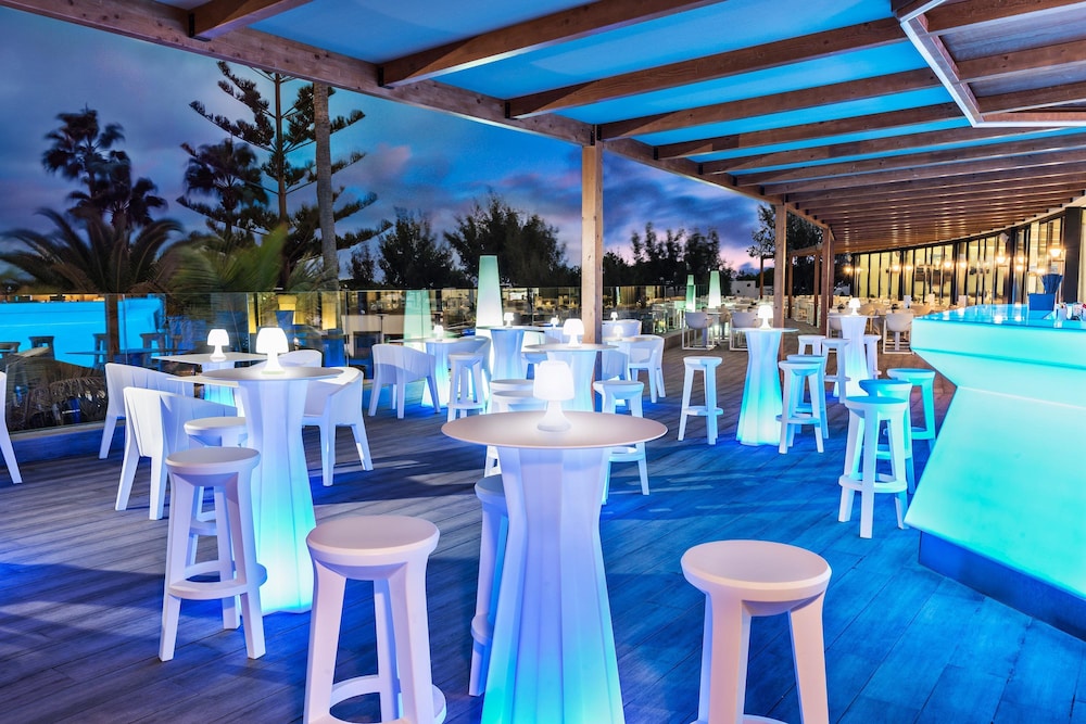 Elba Premium Suites - Adults Only 46/54
