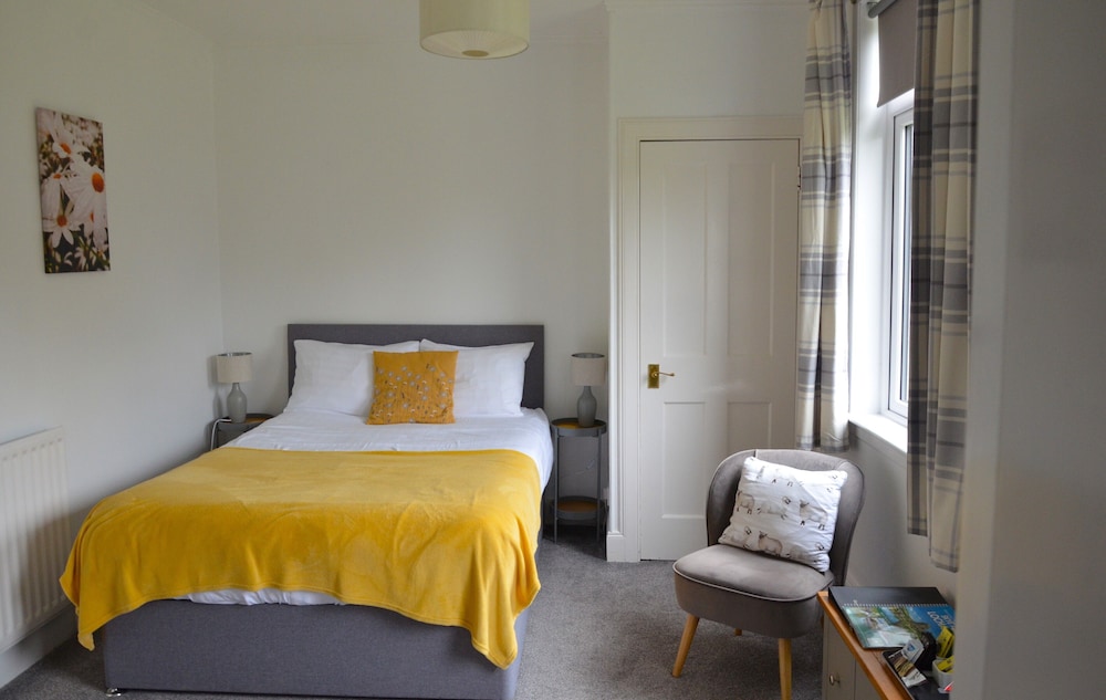 Atholl House Hotel 7/50