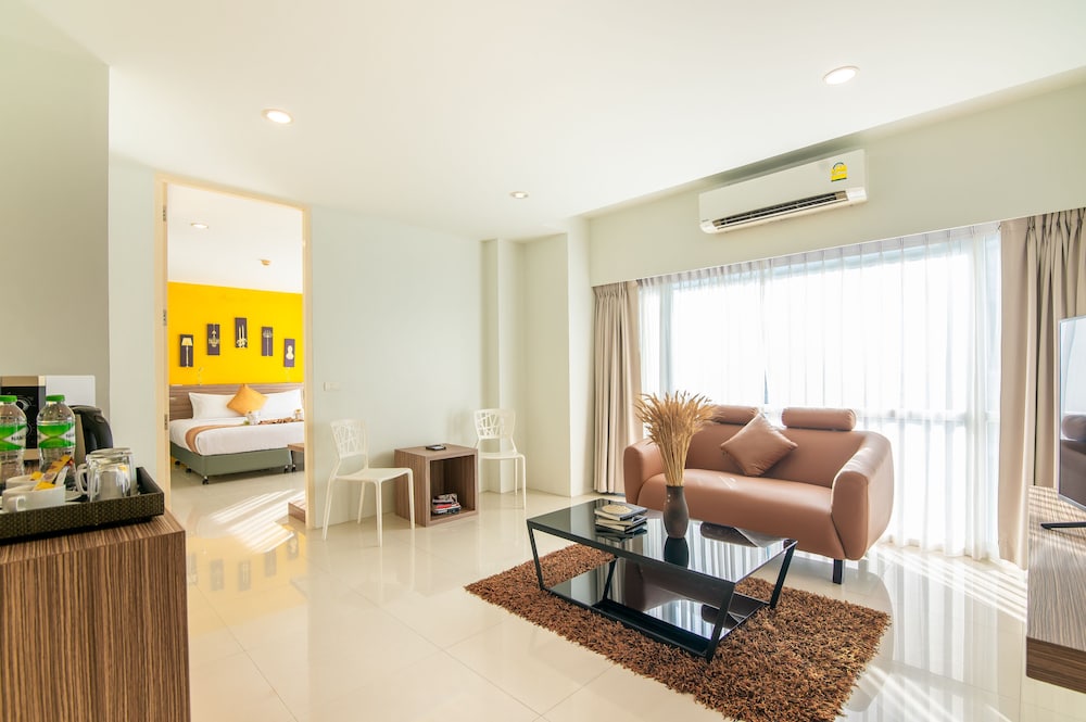 The Lantern Resorts Patong Phuket 52/71