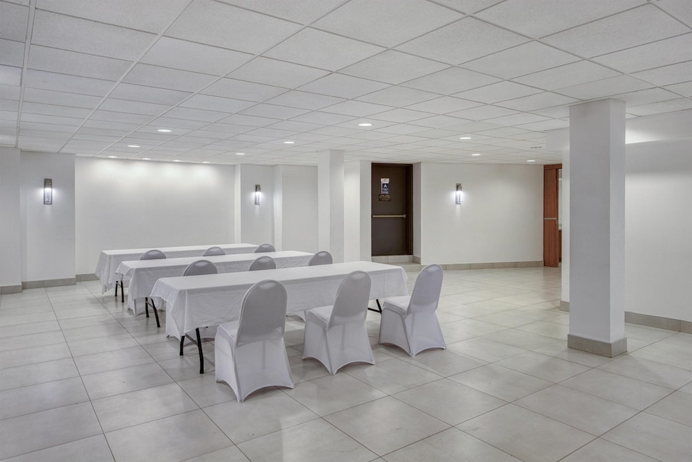 Best Western Gregory Hotel 51/59