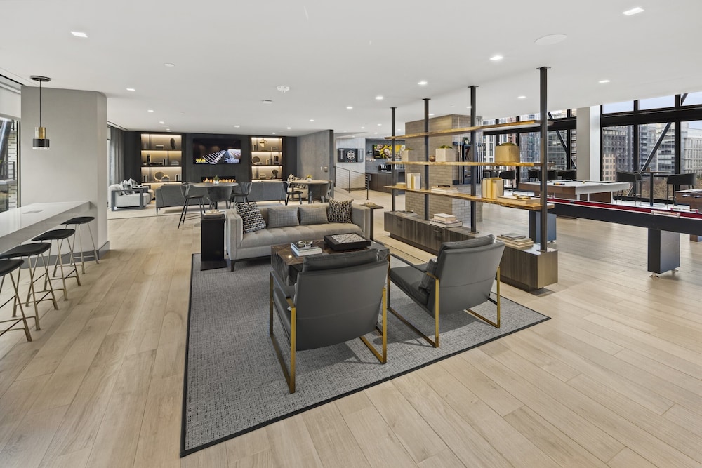 Global Luxury Suites at Capitol Hill 36/49