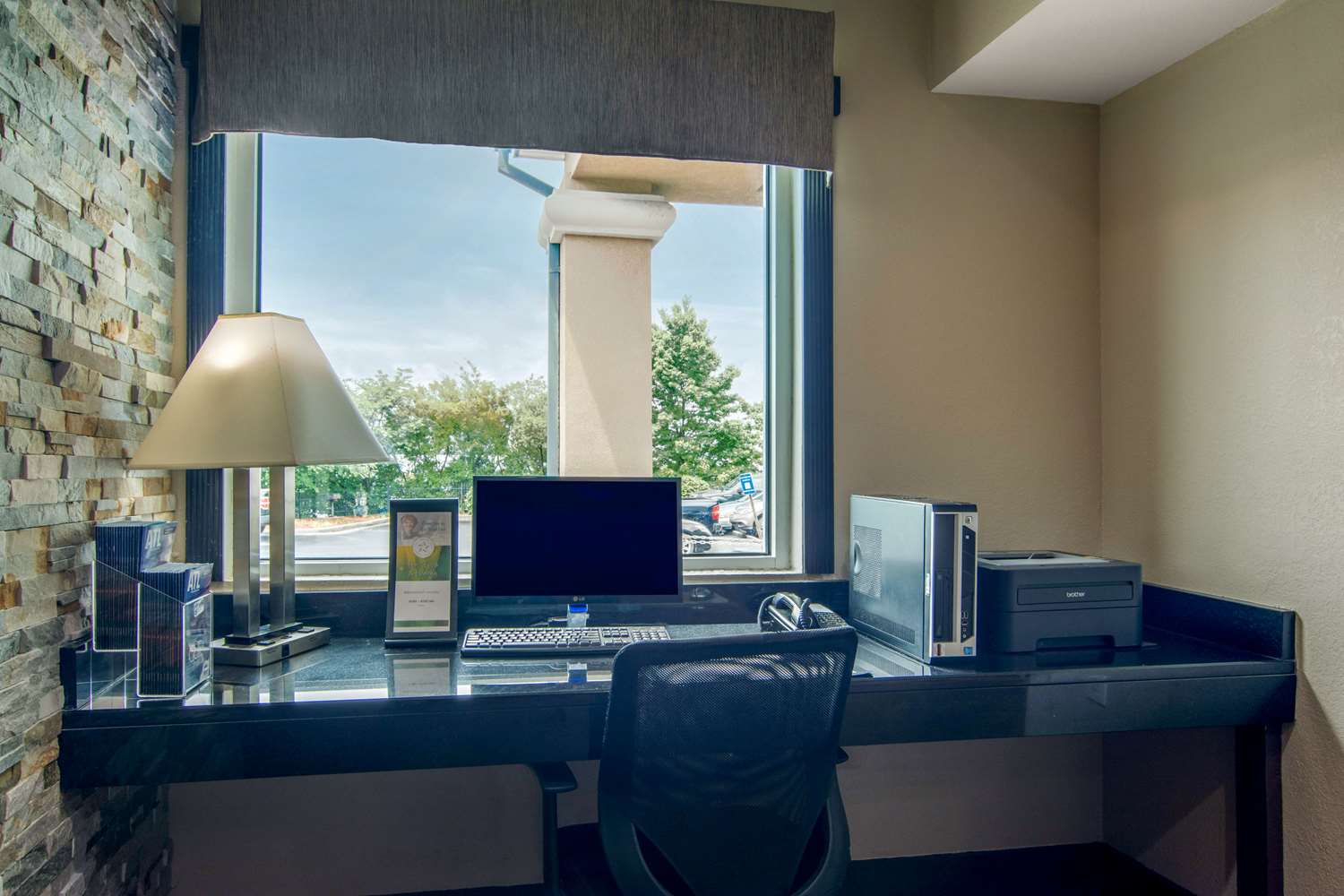 Quality Inn & Suites Union City Atlanta South 46/50