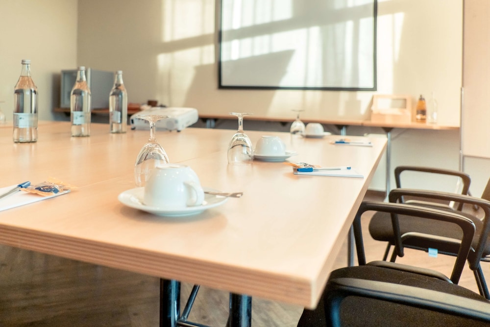 Hotel Ambiente Langenhagen Hannover by Tulip Inn 37/47