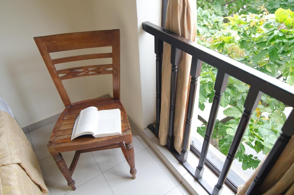 Asphodel Inn Singapore 56/65