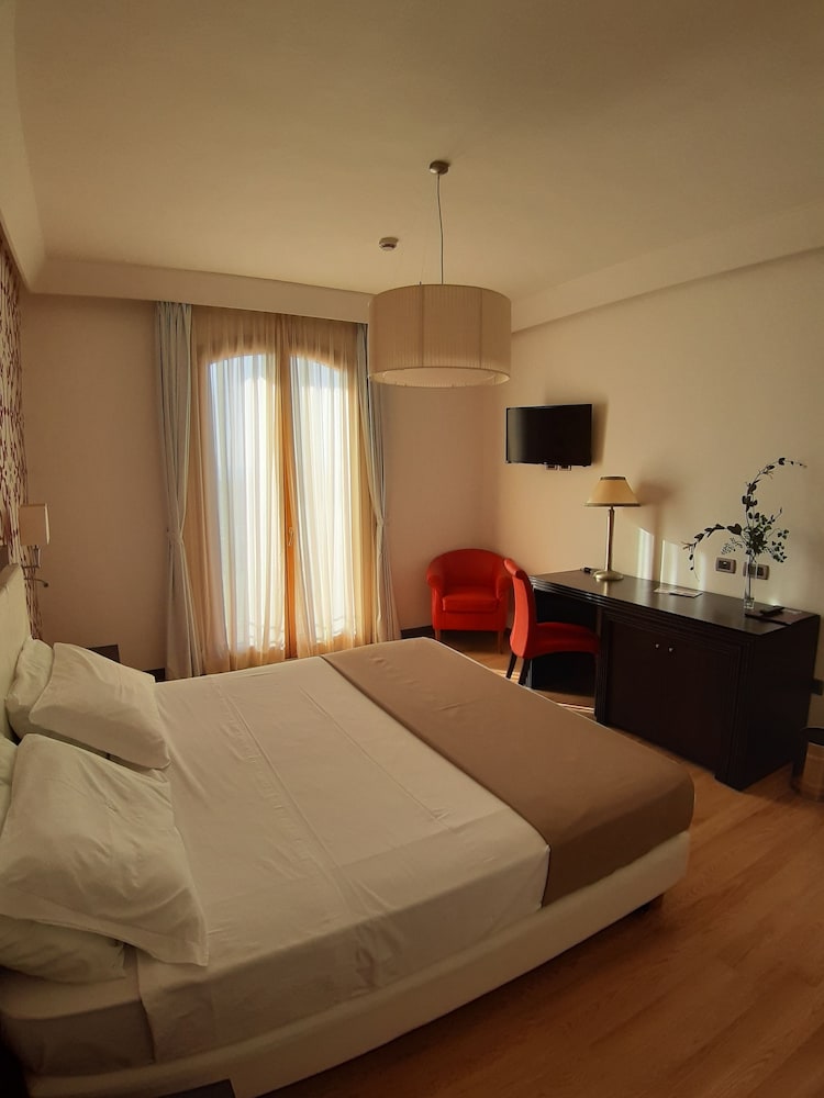 Hotel Aurora E Del Benessere 28/70
