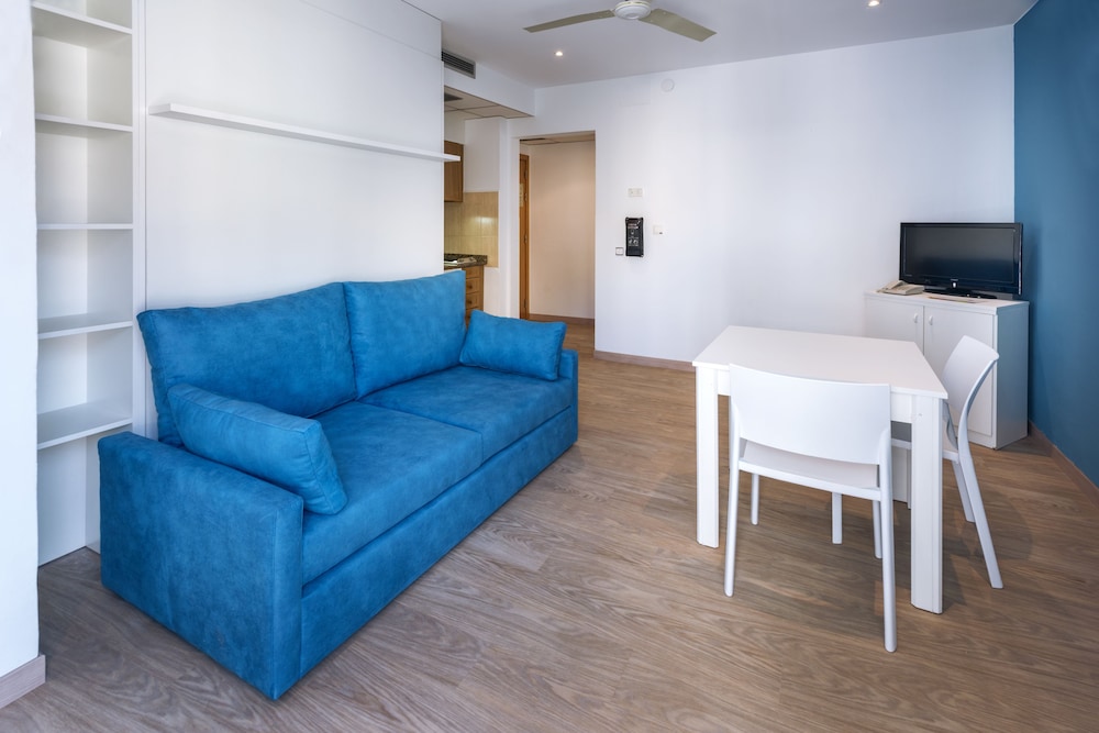 GHT Balmes Hotel, Aparthotel & Splash 56/78