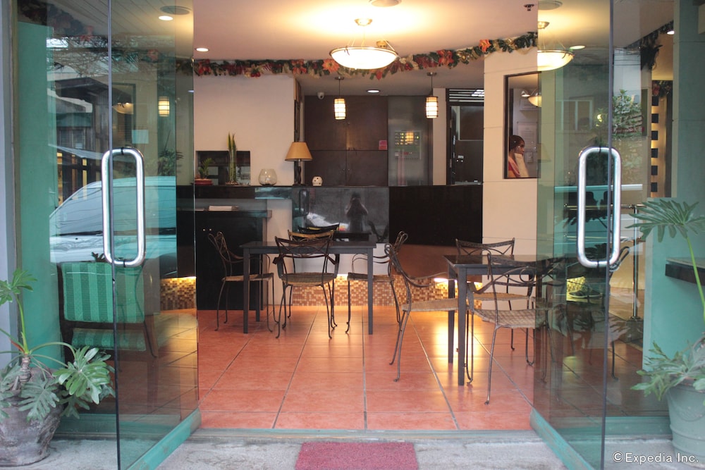 Acl Suites 38/41