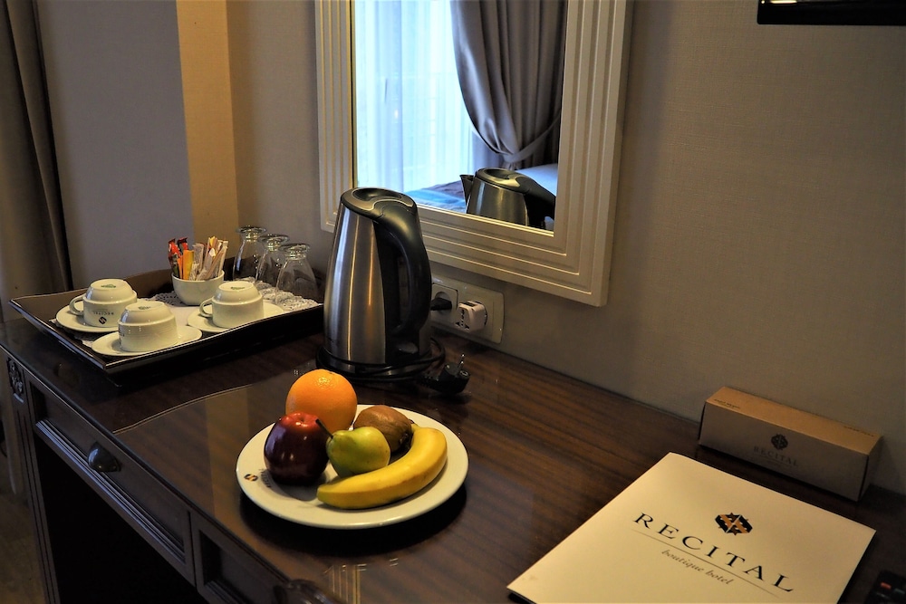 Recital Hotel 62/67