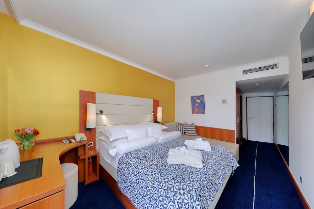 Ilirija Hotel 23/53