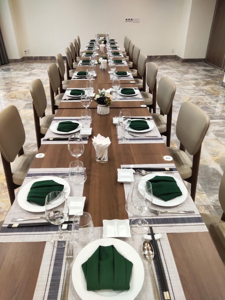 Phu Thang Grand Hotel 45/50
