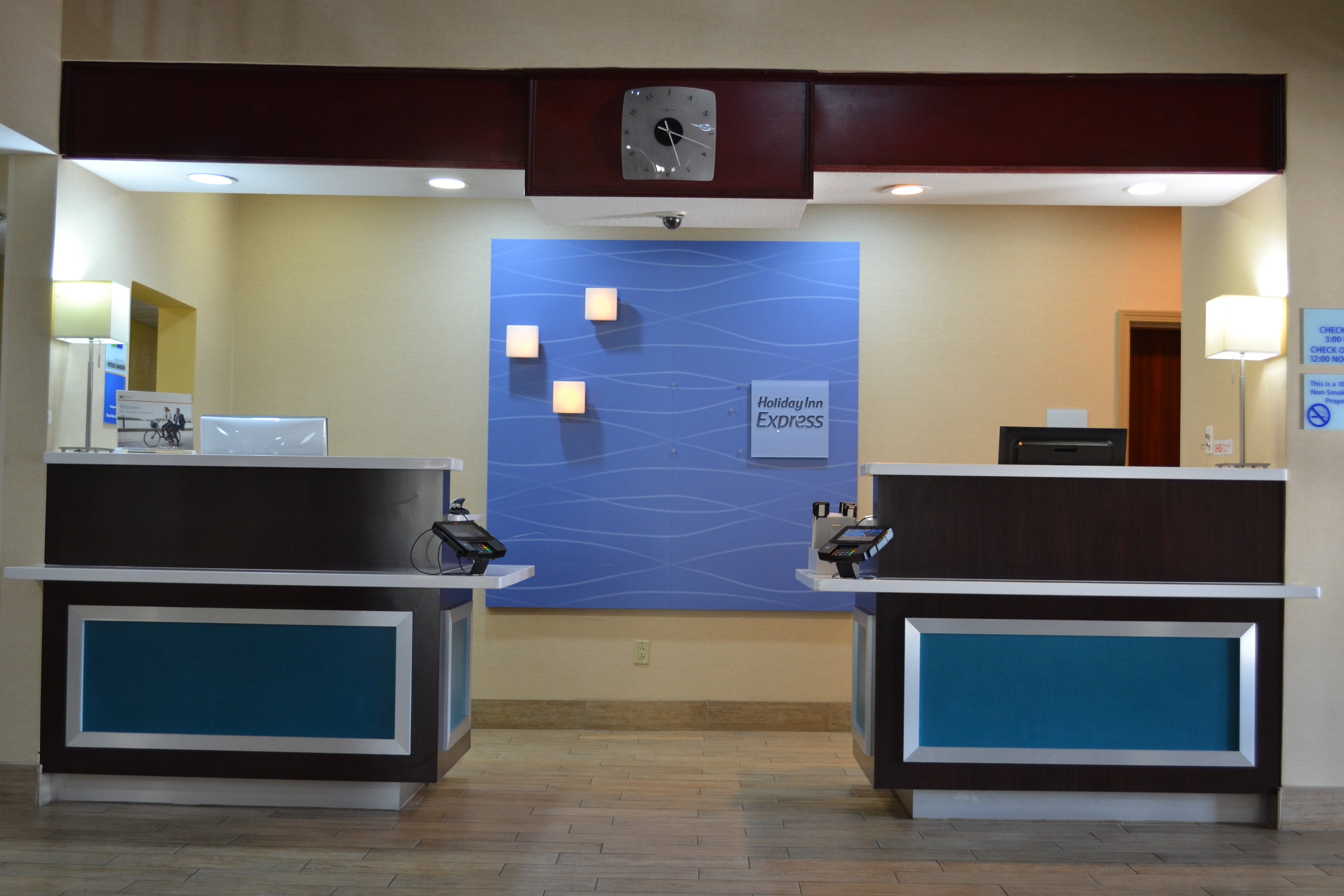 Holiday Inn Express Hotel Suites Gainesville 7/64