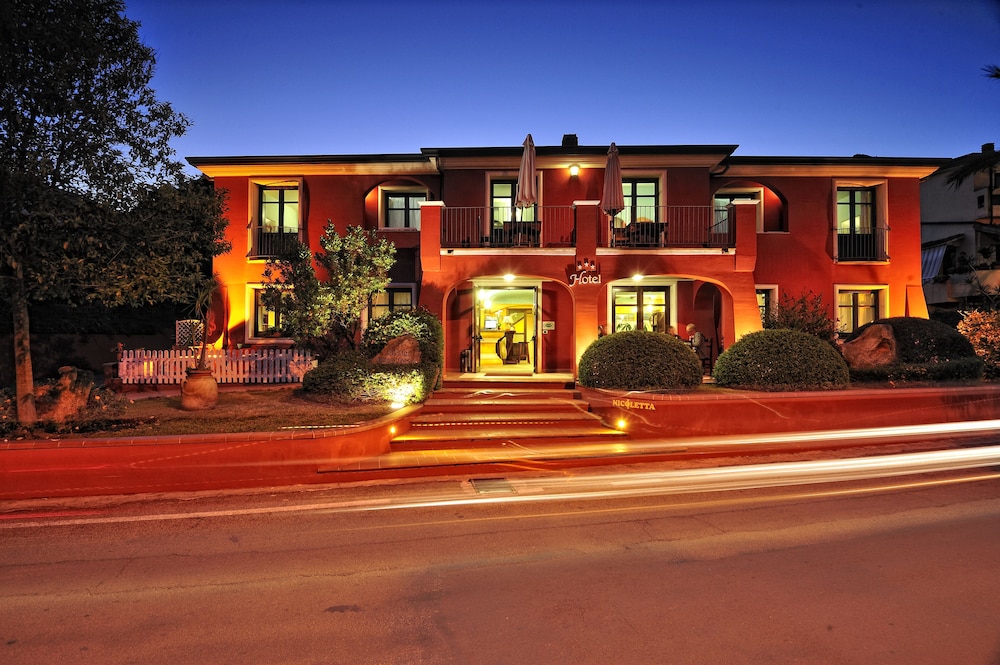 Nicoletta Hotel 1/69