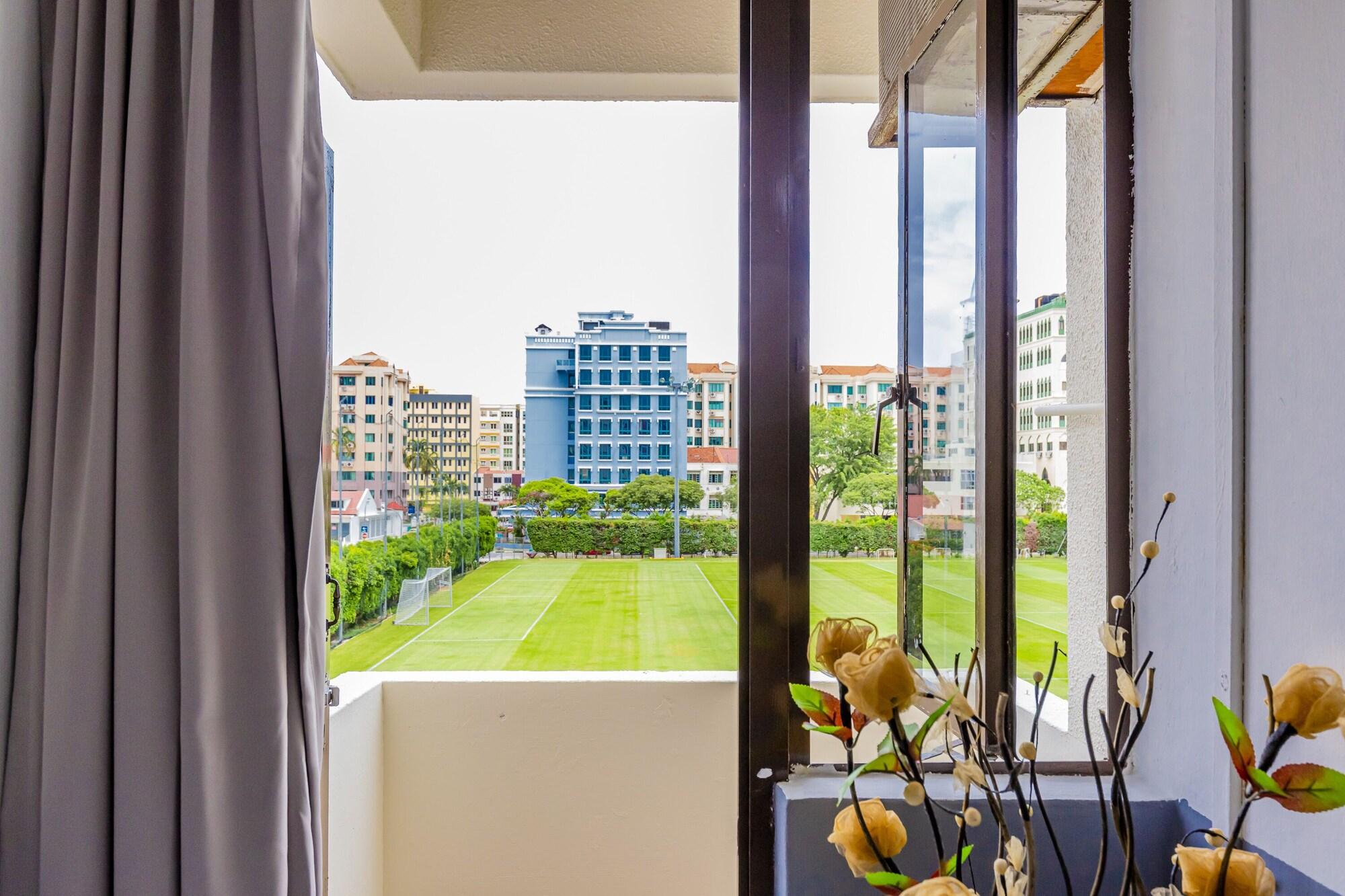 K HOTEL 8 49/56