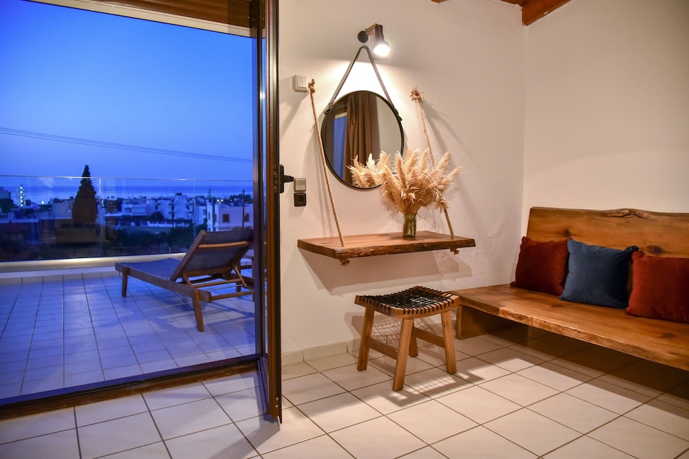Iraklis Apartments 35/50