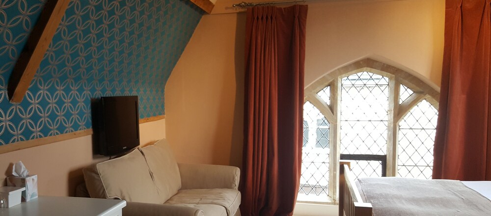 The Belfry, Restaurant and Rooms 14/39