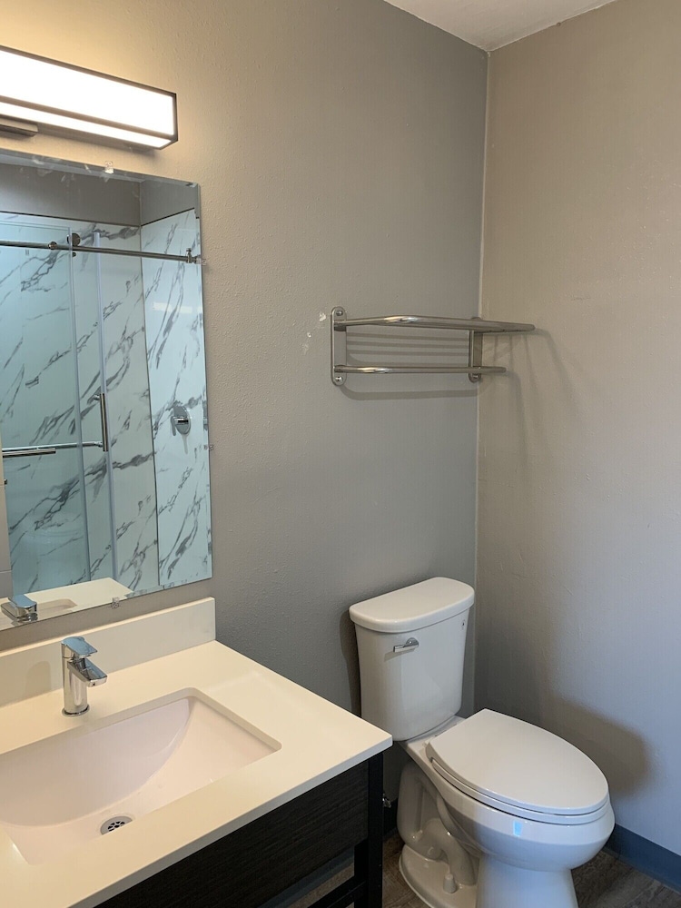 Motel6 San Diego, CA - Airport - Harbor 55/56