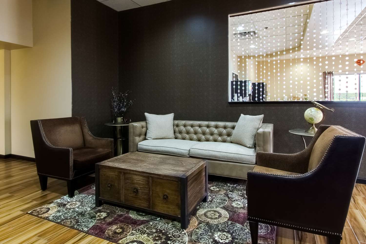 Quality Inn & Suites Moline - Quad Cities 17/18