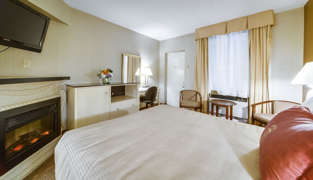 Monte Carlo Inn Toronto West Suites 16/65