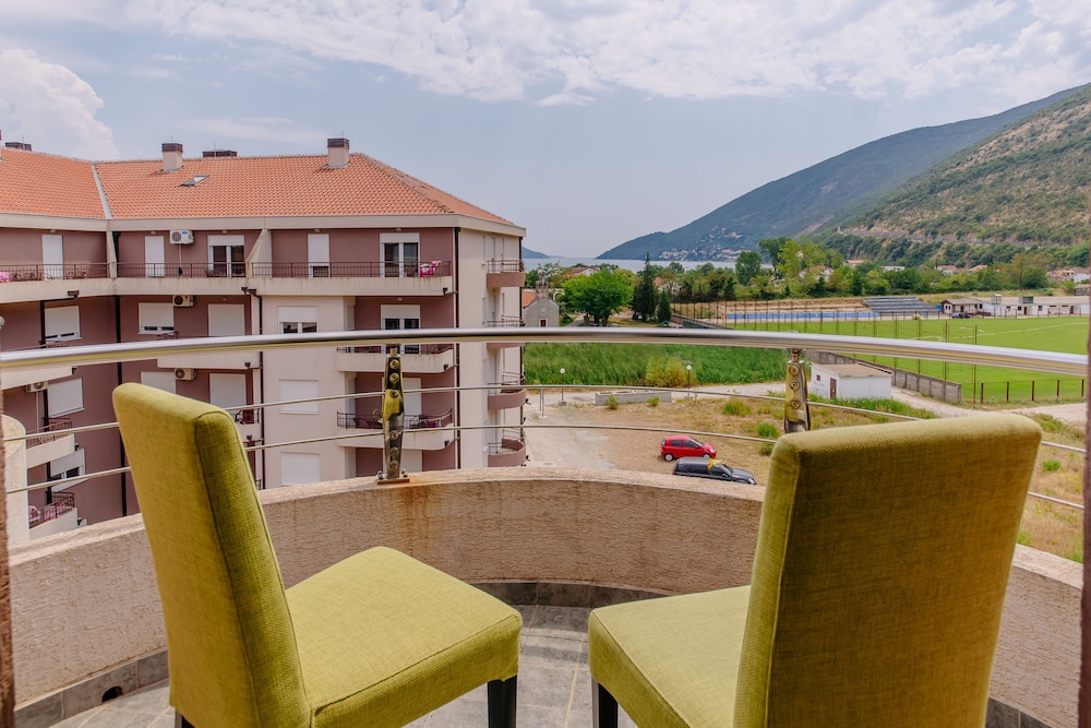 Hotel Novi 19/20