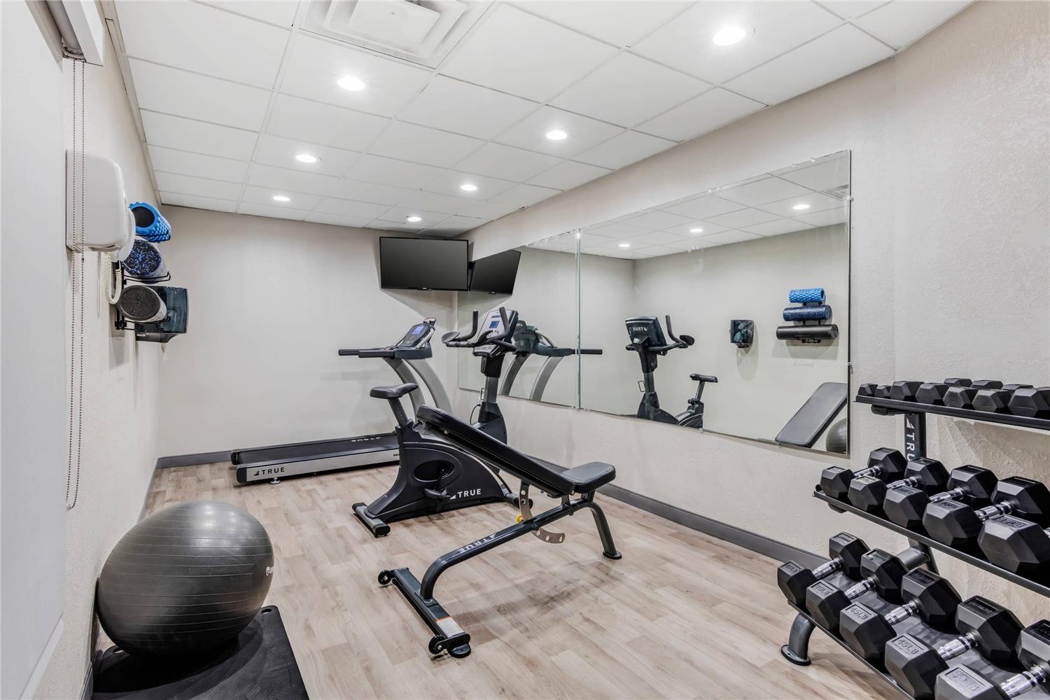 Quality Inn & Suites Union City Atlanta South 27/50