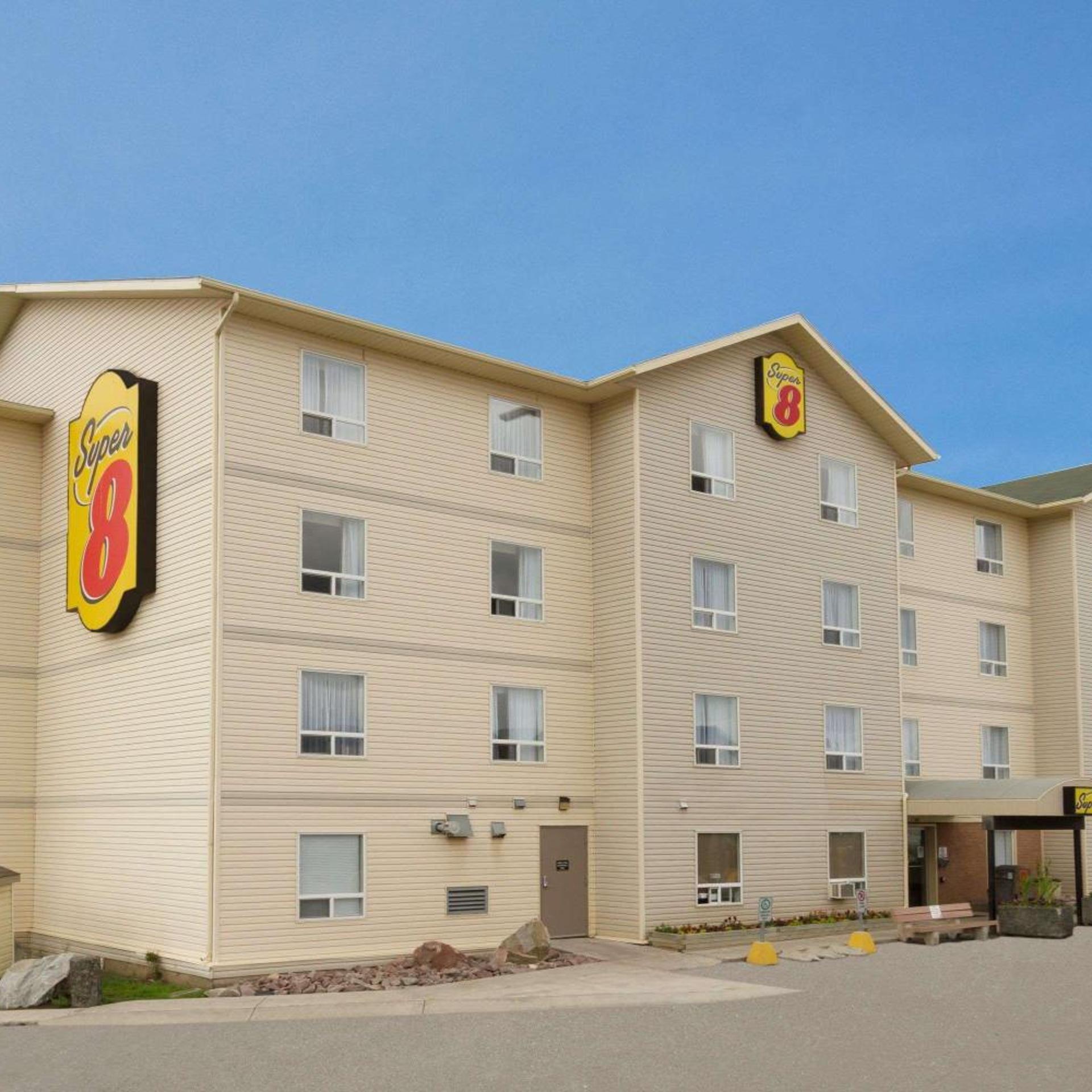 Super 8 by Wyndham Yellowknife 2/39