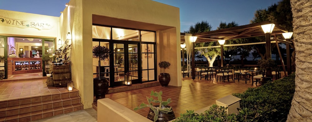 Anissa Beach and Village Hotel 42/80