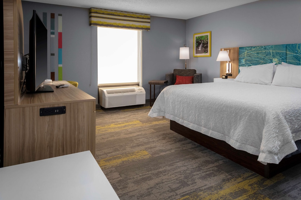 Hampton Inn Gretna 12/24