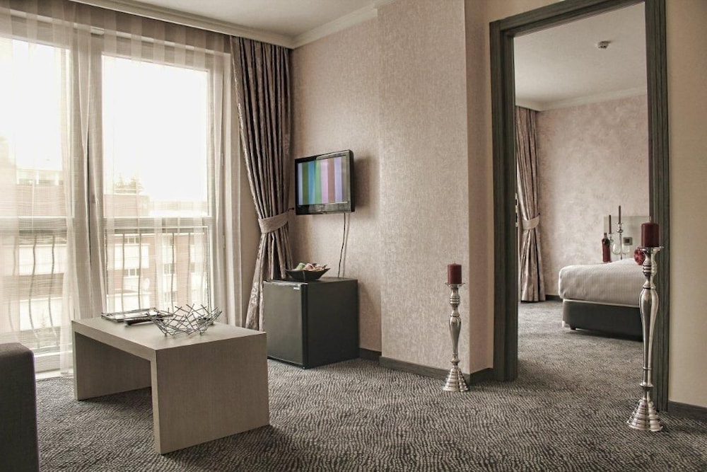 Koza Suite Hotel 55/70
