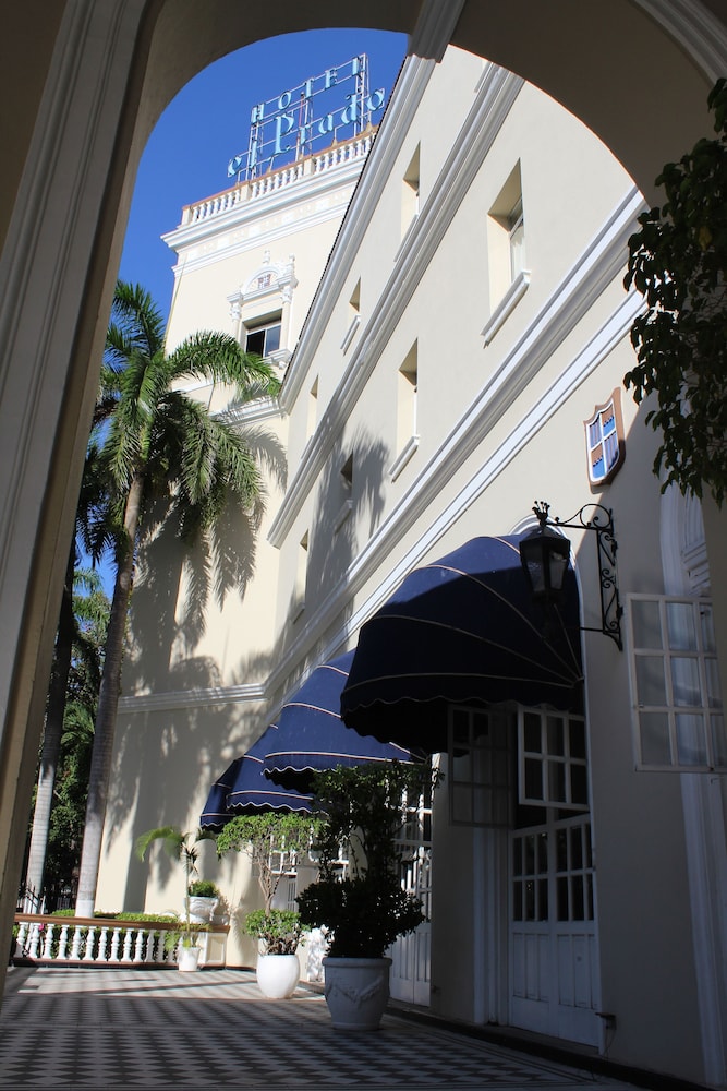 El Prado Hotel 2/62