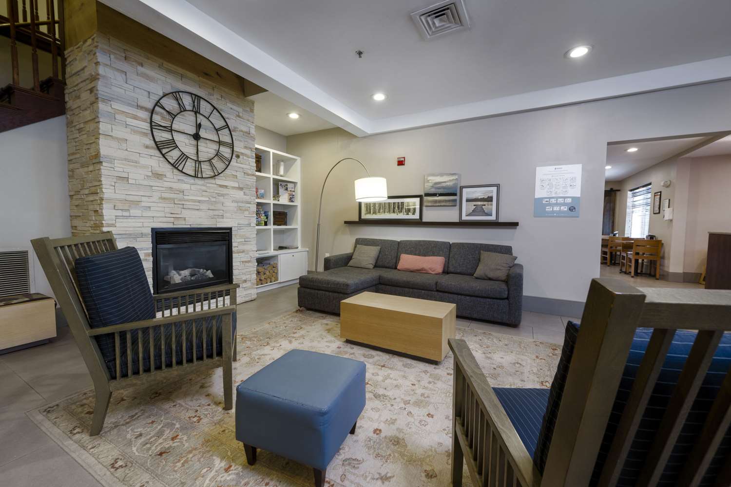 Country Inn & Suites by Radisson, Queensbury - Lake George 6/14