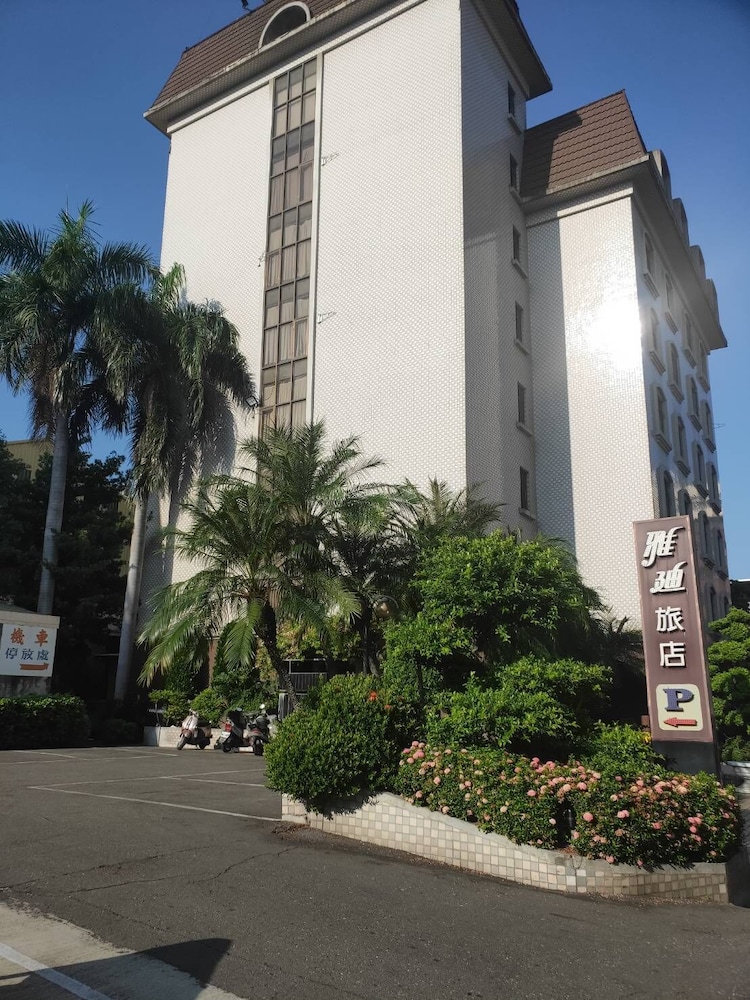 Ardi Hotel 40/45